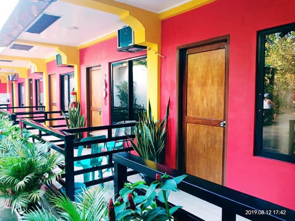Amelia Homestay プエルト・プリンセサ エクステリア 写真